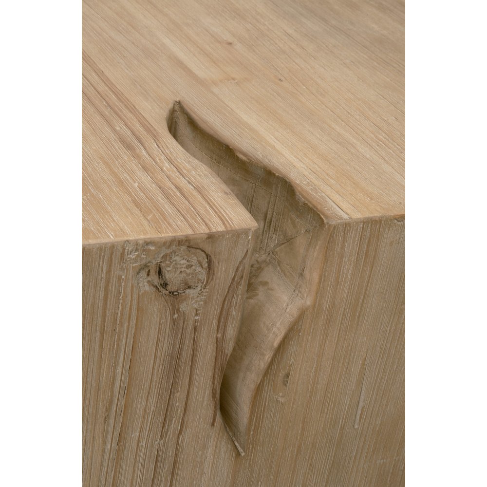 Bella Antique Transitional Reed End Table