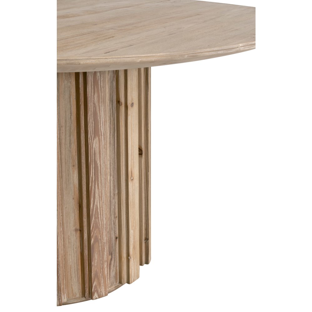 Bella Antique Transitional Roma 54" Round Dining Table