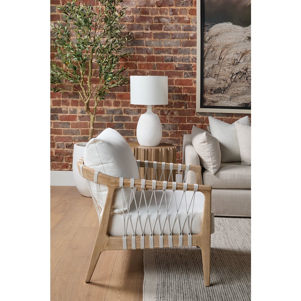 Bella Antique Transitional Roma End Table