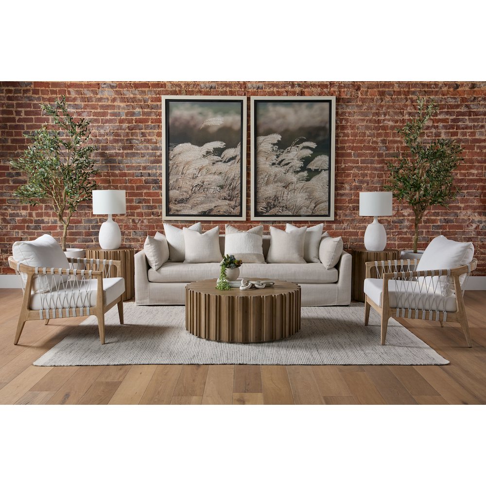 Bella Antique Transitional Roma End Table