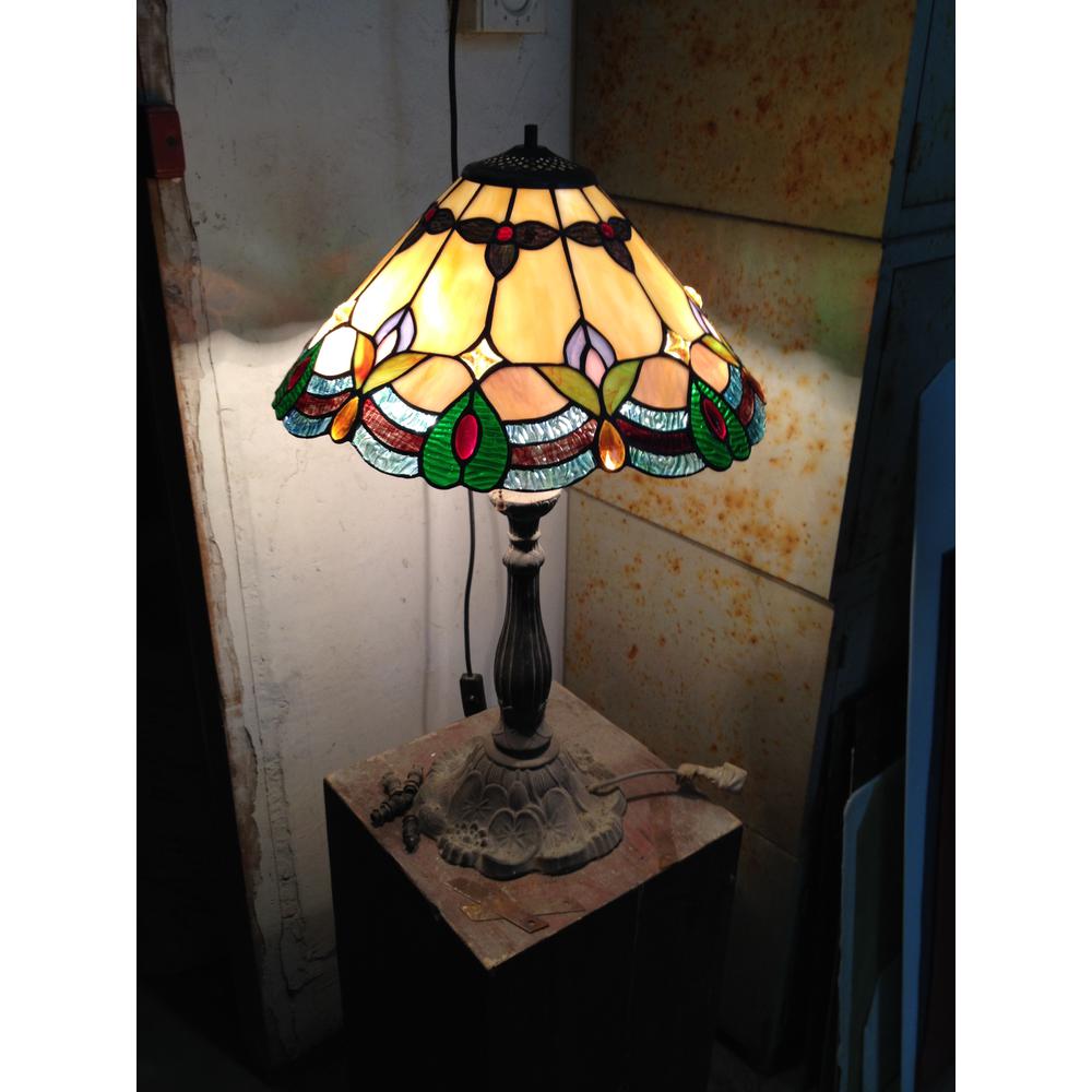 CHLOE Lighting HOWARD Tiffany-style 2 Light Table Lamp 16" Shade