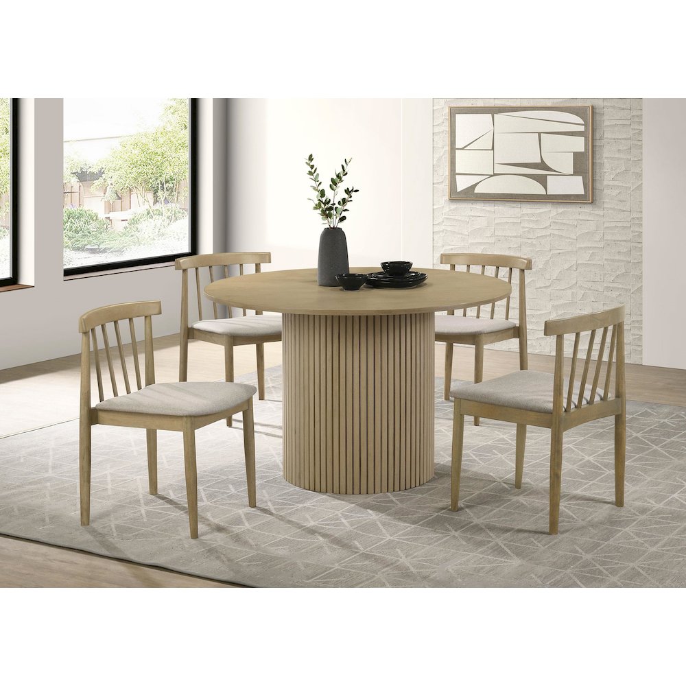 Hamlyn 43-inch Round Wood Dining Room Table Natural Oak