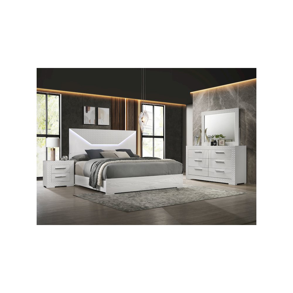 Ives 4-piece Queen Bedroom Set White High Gloss
