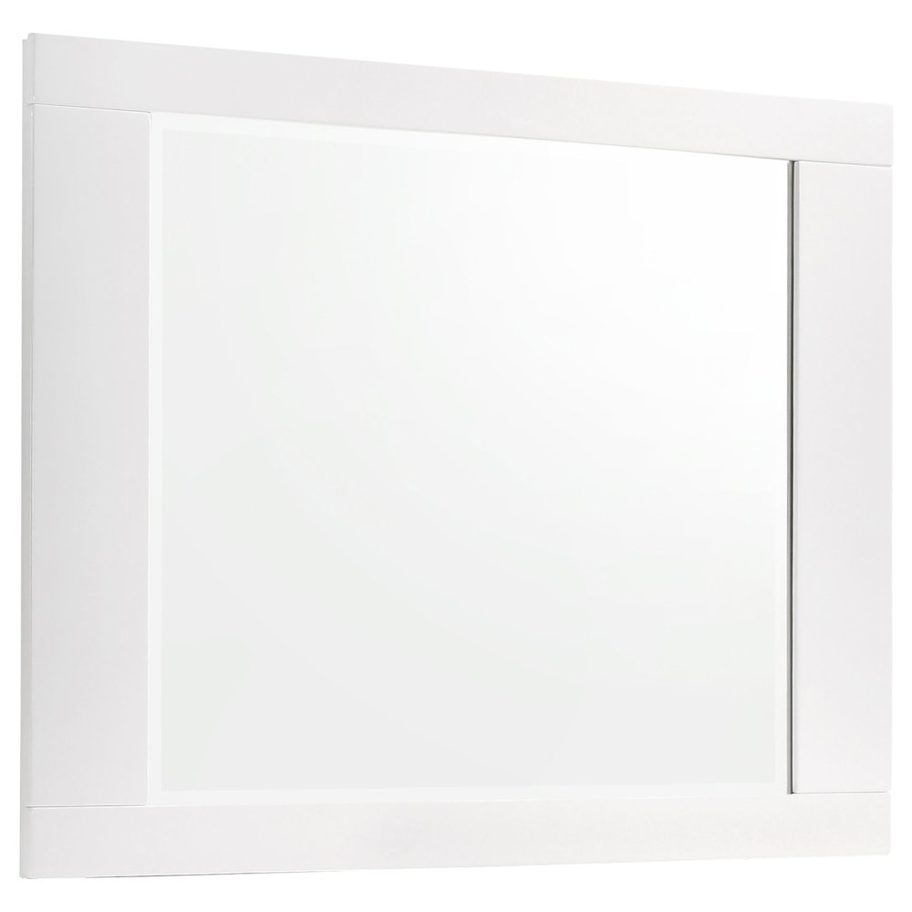 Felicity 4-piece Full Bedroom Set White High Gloss