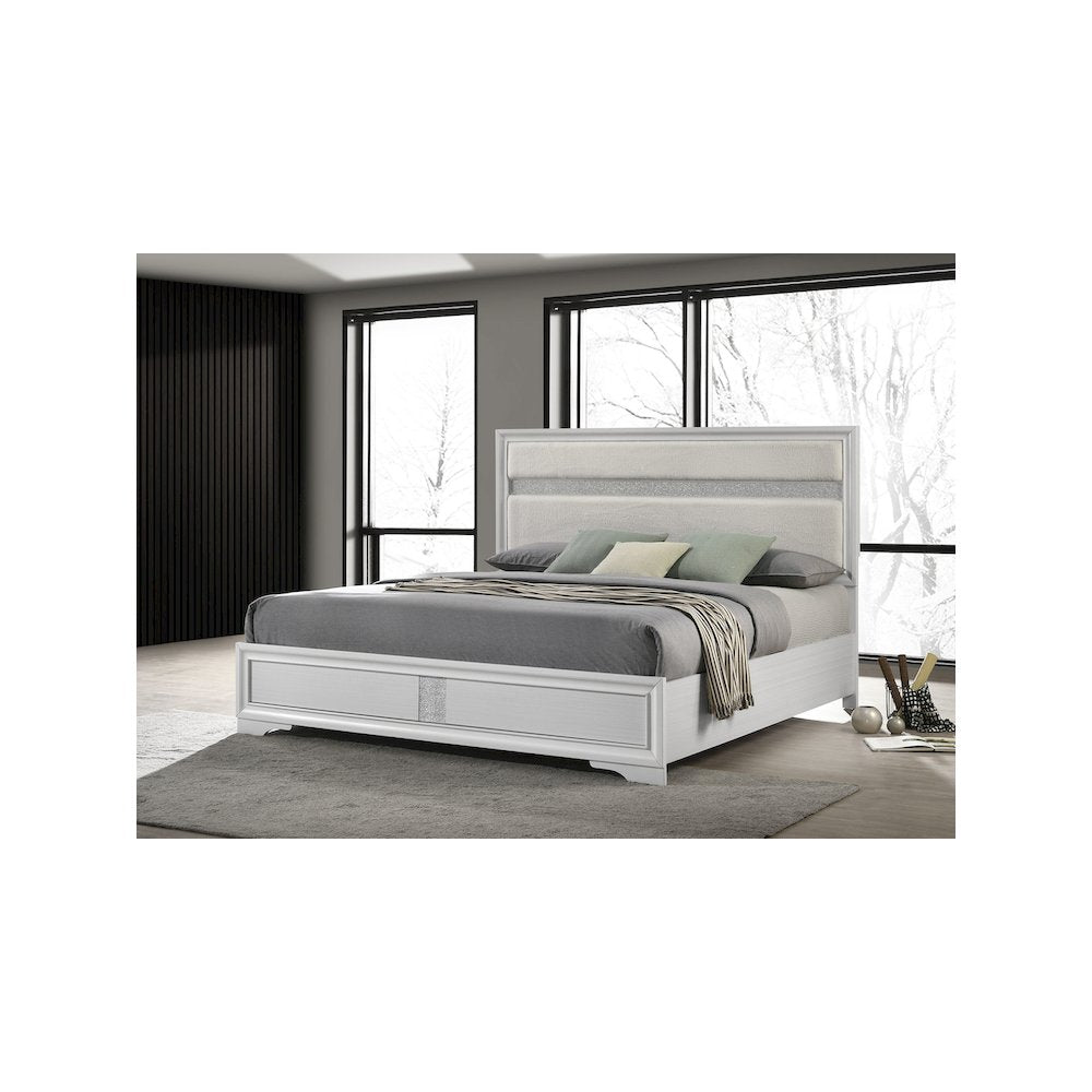 Miranda 54-inch Upholstered Eastern King Panel Bed White