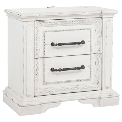 McKinney 4-piece California King Bedroom Set Vintage White