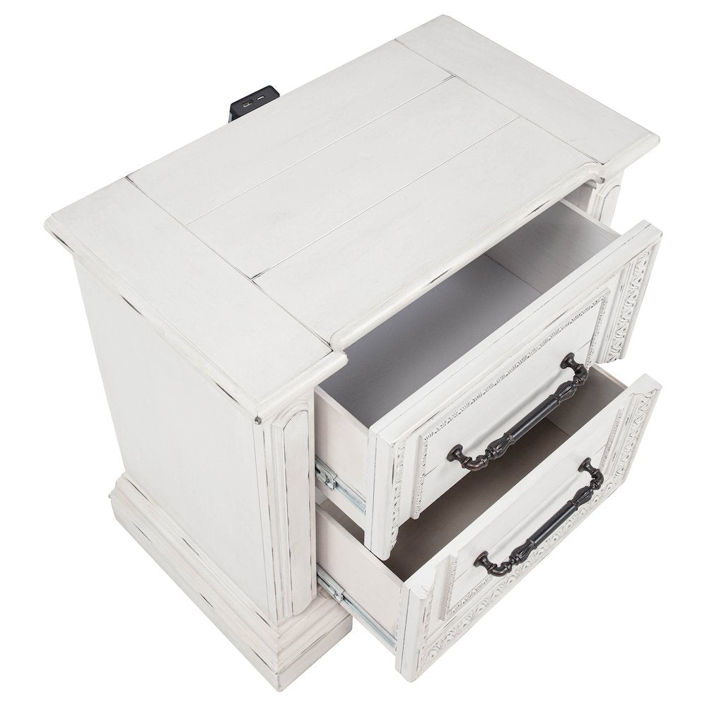 McKinney 4-piece California King Bedroom Set Vintage White