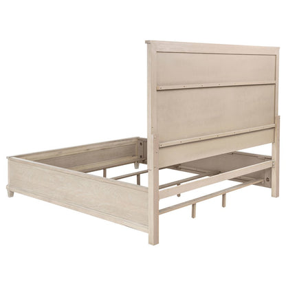 Pembroke 4-piece California King Bedroom Set Washed Oak