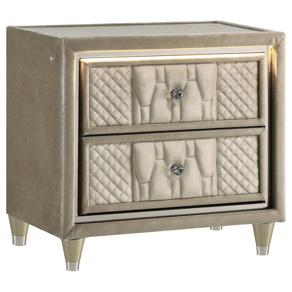 Lorient 4-piece Queen Bedroom Set Ivory and Camel