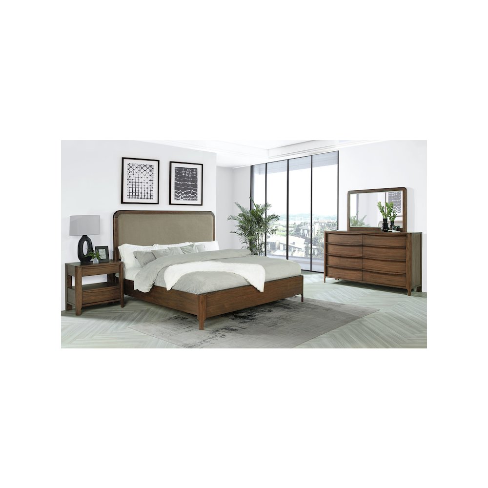 Maderia 4-piece California King Bedroom Set Walnut
