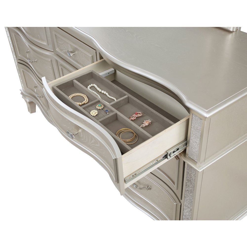 Evangeline 9-drawer Dresser with Mirror Silver Oak