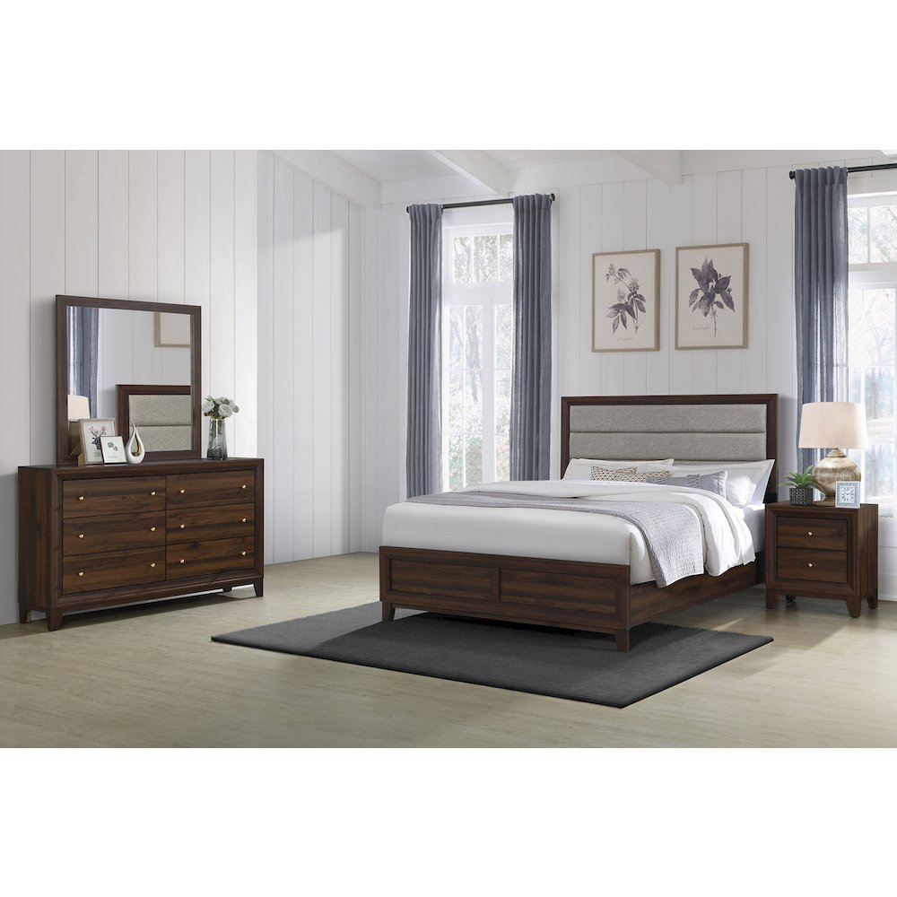 Welsley 4-piece California King Bedroom Set Walnut