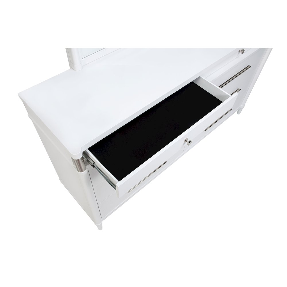 Gracemont 8-drawer Bedroom Dresser Cabinet White