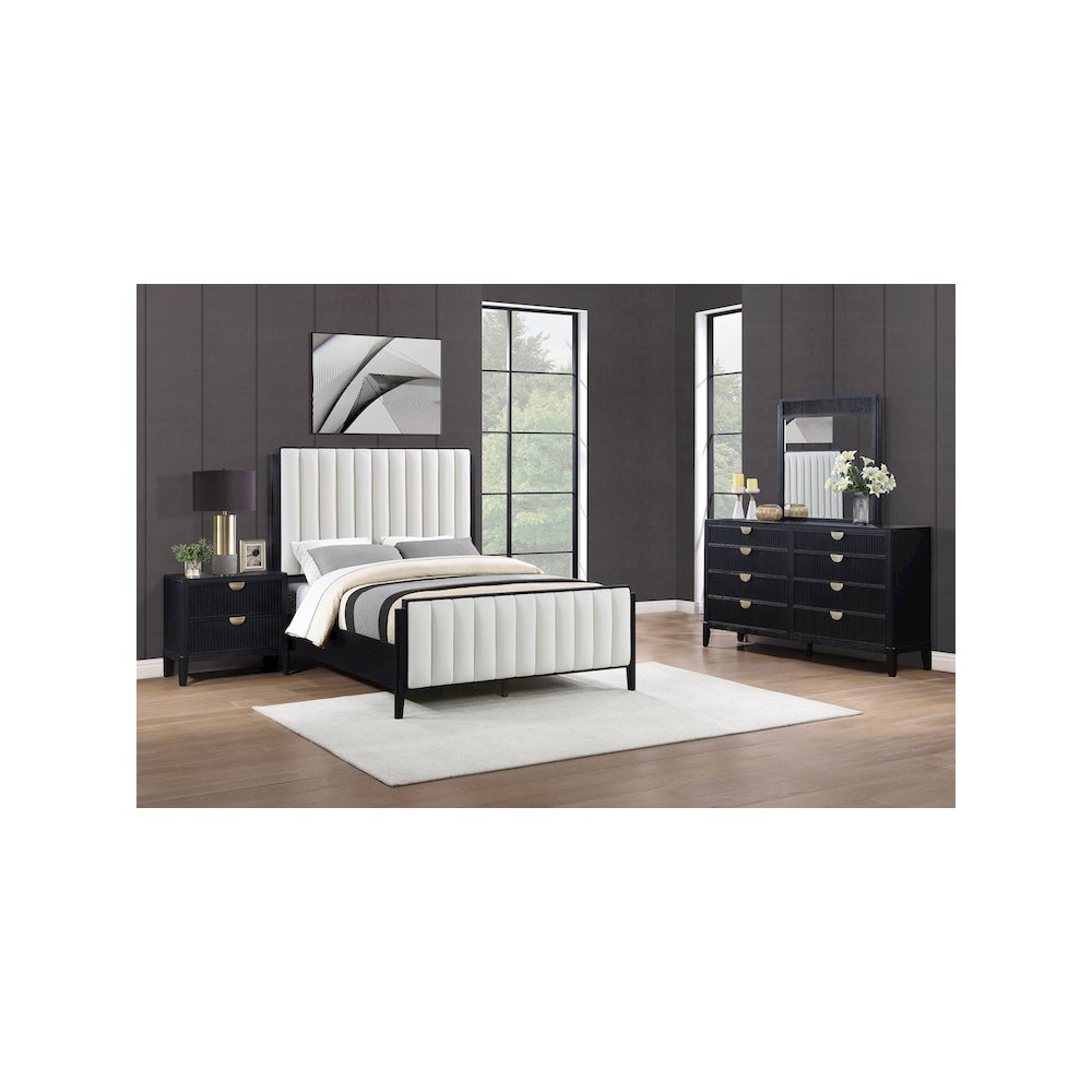 Brookmead 4-piece Upholstered Eastern King Bedroom Set Black