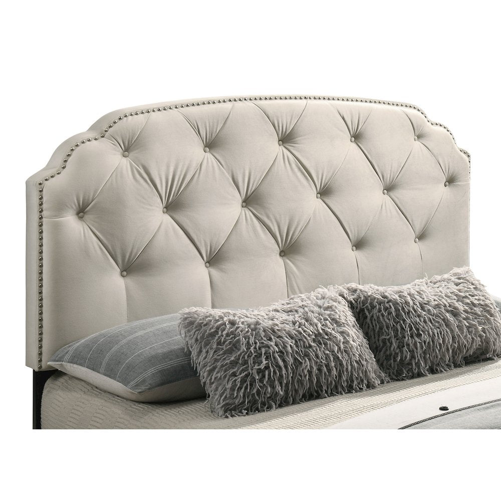 Marianna 4-drawer Upholstered Queen Storage Bed Cream