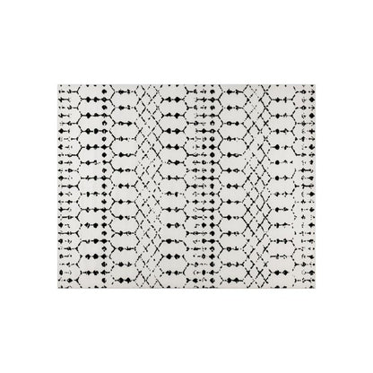 Geometric Bohemian Low Pile Rug - 8' x 10' - Ivory/Black
