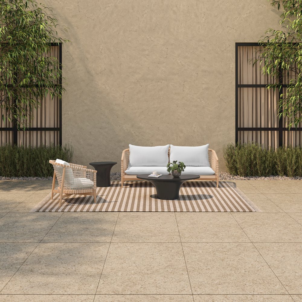 Yumi Outdoor Coffee Table Black