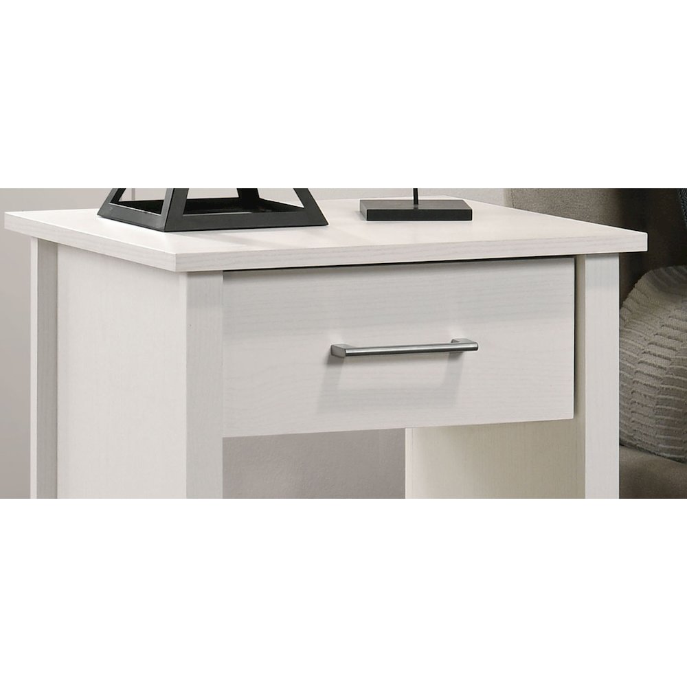 Celeste 20"W White 1-Drawer Nightstand Bedside Table