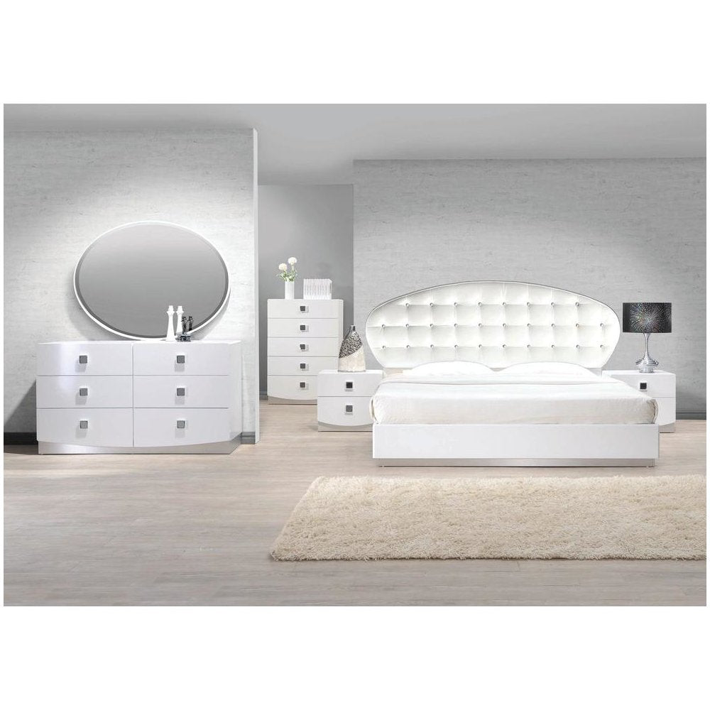 Best Master France 5-Piece Faux Leather Queen Bedroom Set in White Lacquer