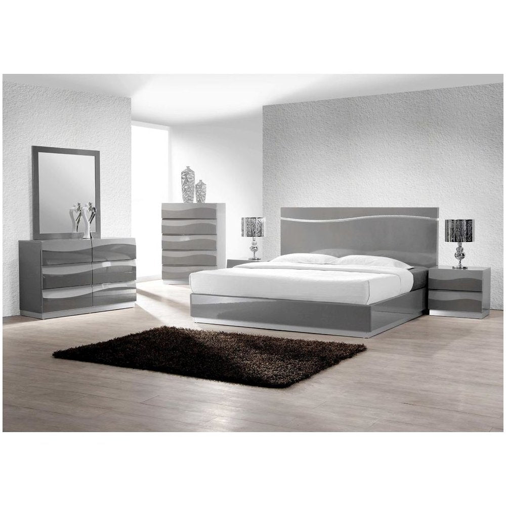 Best Master Leon Poplar Wood Cal King Platform Bed in Gray With Silver Base