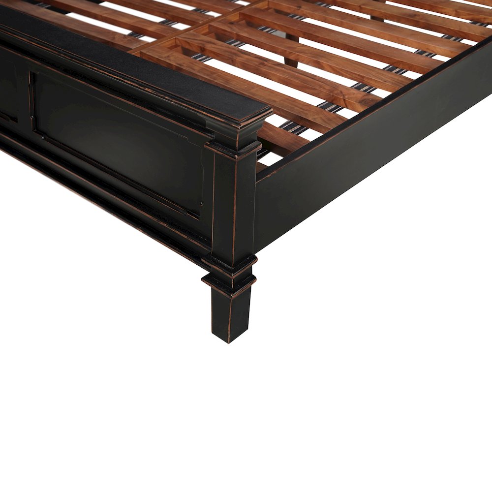Trento Queen Bed in Distressed Black