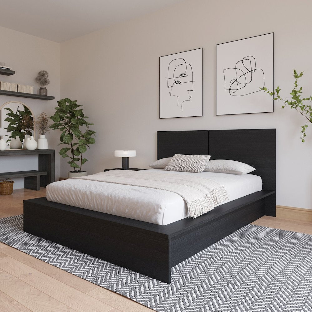 James Headboard In Black Karsima