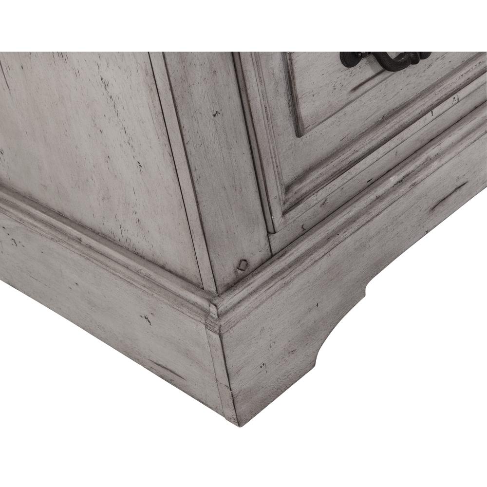 Stonebrook Dresser - Light Distressed Antique Gray