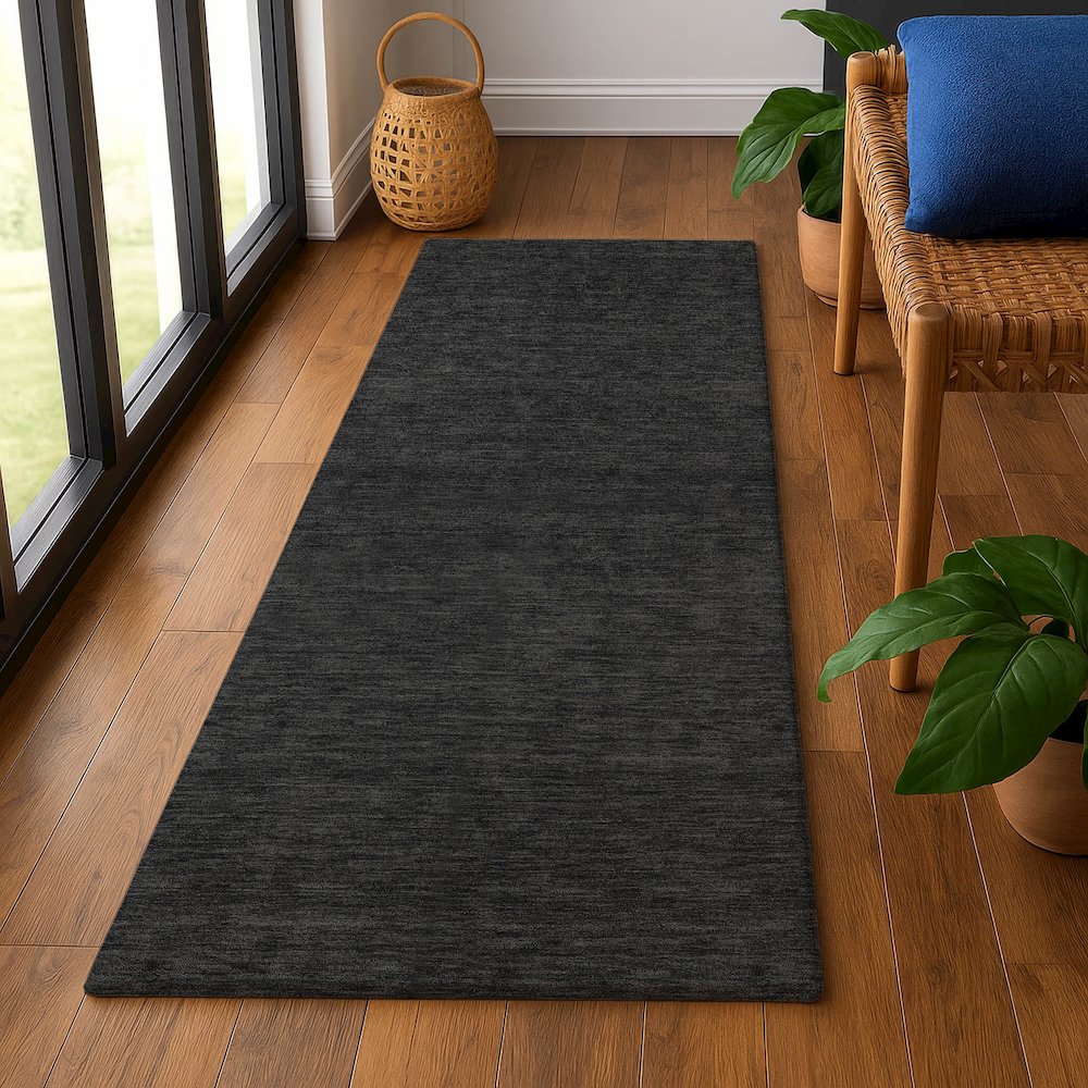 Luxury Washable Soft Essentials SE6 Black 2'3" x 7'6" Runner Rug