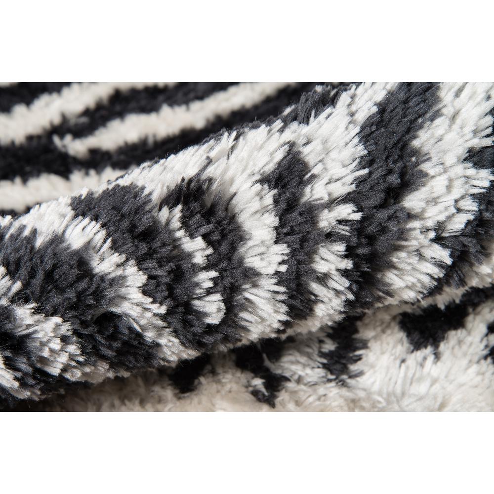 Contemporary Rectangle Area Rug, Black, 7'6" X 9'6"