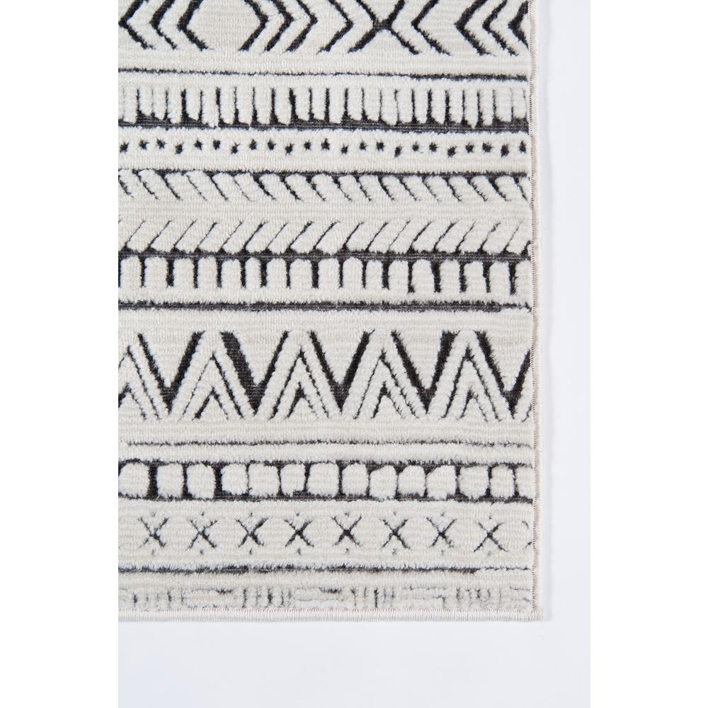 Traditional Rectangle Area Rug, Ivory, 7'10" X 9'10"