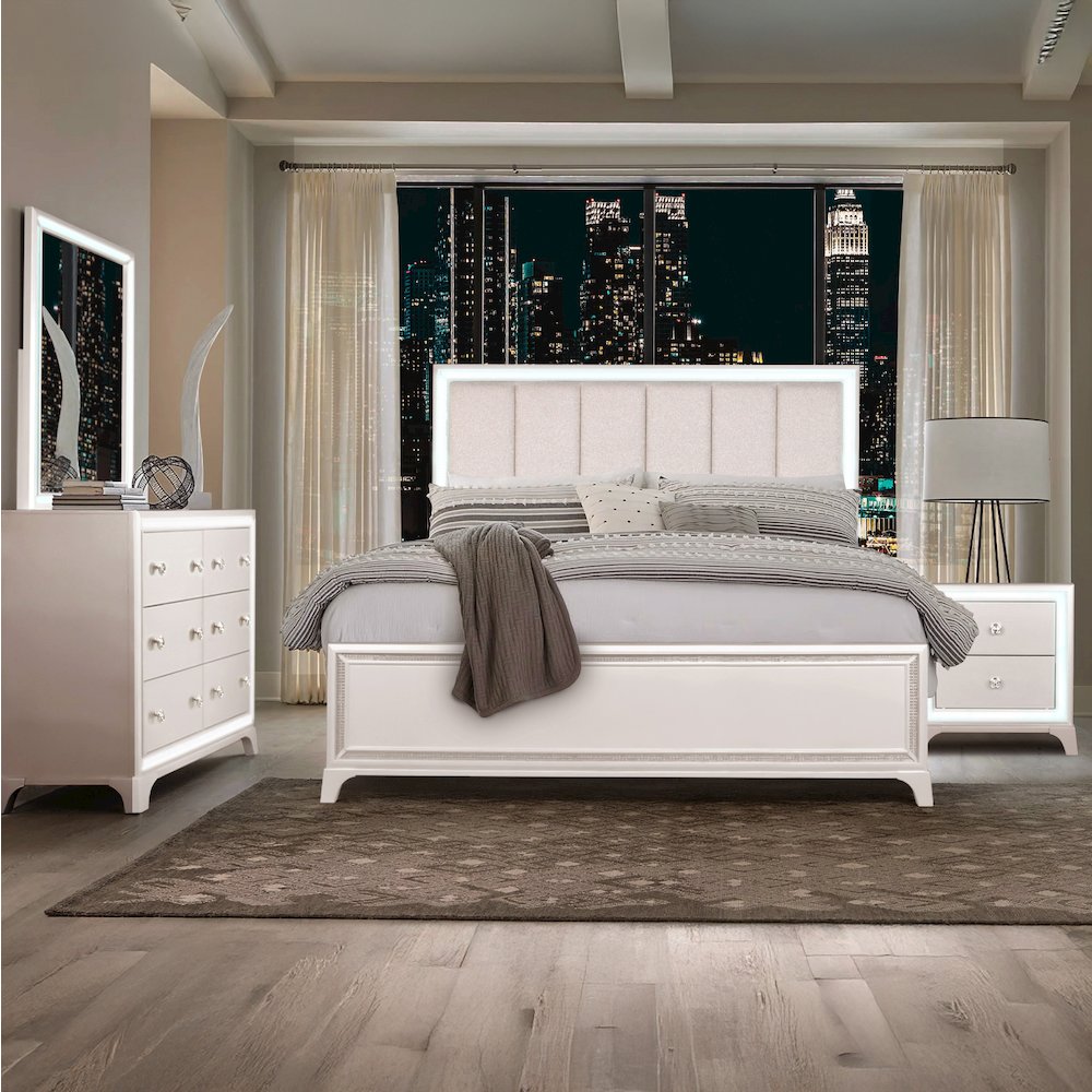 Cassie 4-Piece Queen Bedroom Set