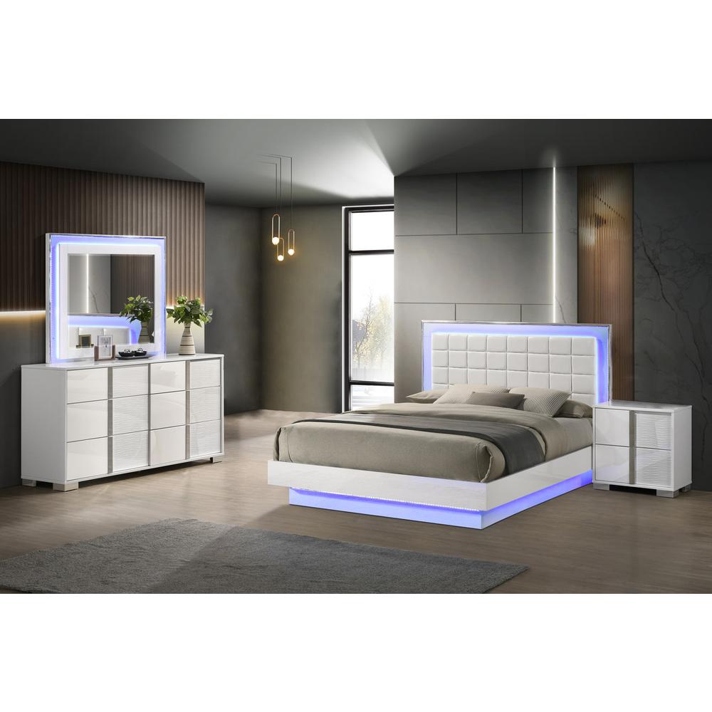 4 piece futuristic bedroom set, Queen size (platform) bed