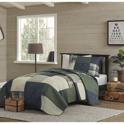 Mill Creek Oversized Cotton Quilt Set, Green color