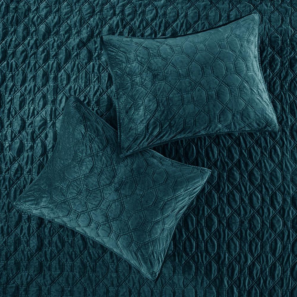 Harper 3 Piece Velvet Quilt Set, Teal color
