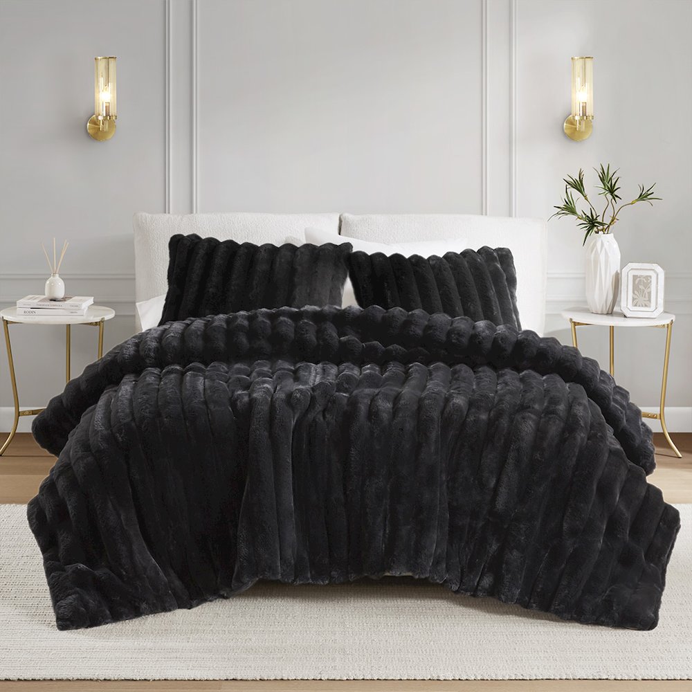Jasmine 3 Piece Faux Fur Comforter Set in Black Color