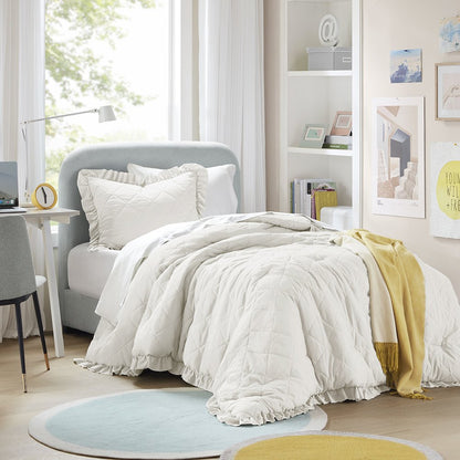 Diamond Quilted Ruffle Edge Comforter Set