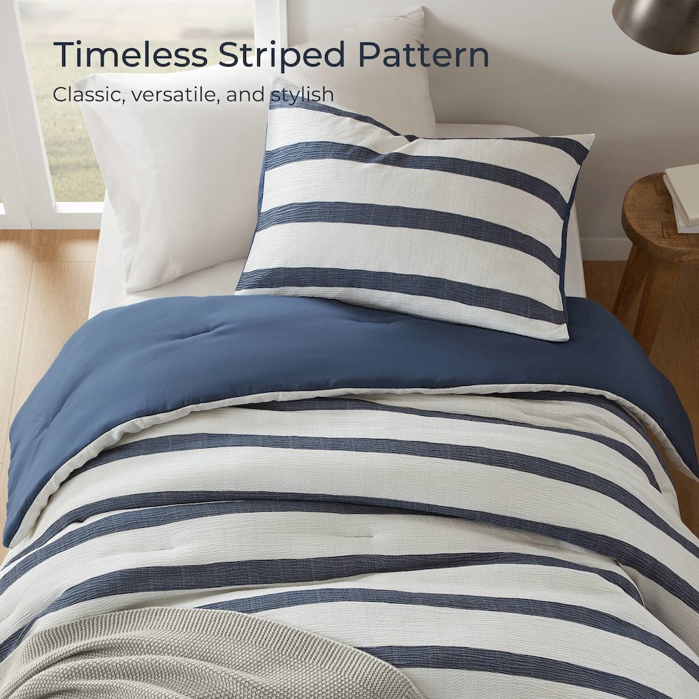 Merritt Yarn-dyed striped comforter, Blue color