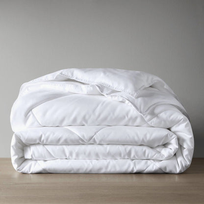 Cooling Touch Oversized Down Alternative Comforter in White Color