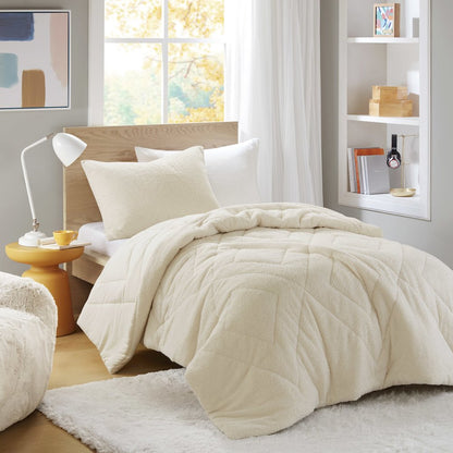 Double Diamond Quilted Teddy Comforter Set