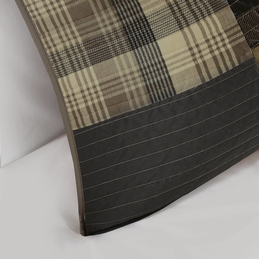 Winter Hills Oversized Cotton Quilt Set, Tan color