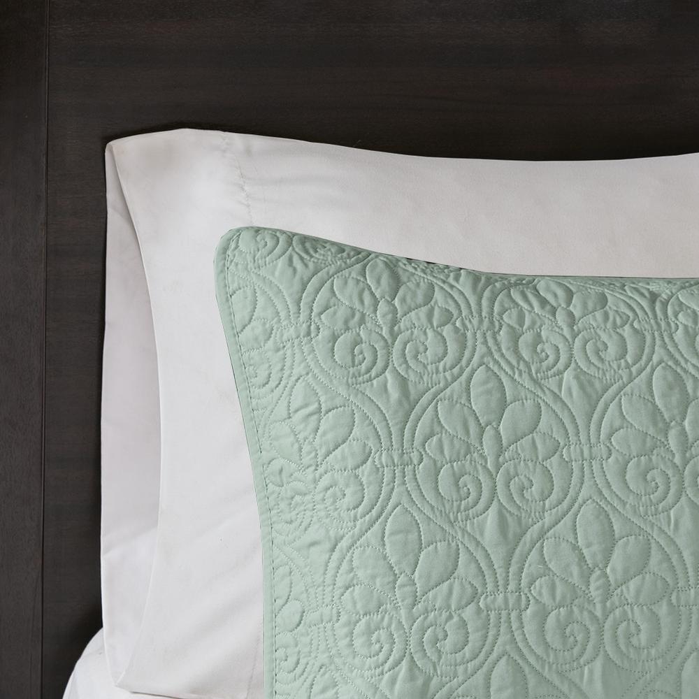 Quebec 3 Piece Reversible Quilt Set, Seafoam color