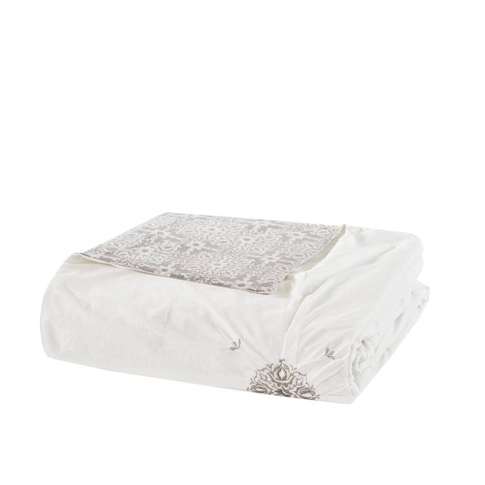 4 Piece Embroidered Cotton Reversible Duvet Cover Set