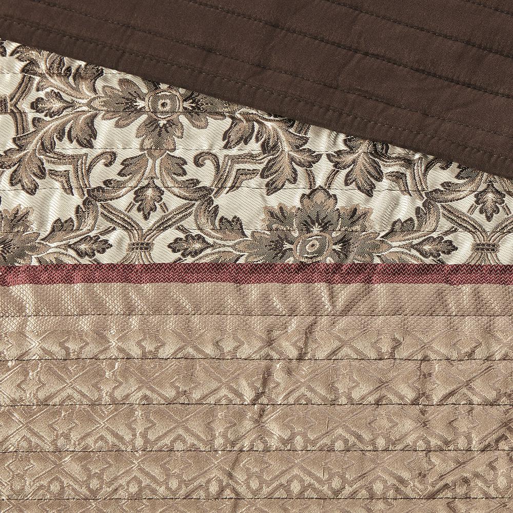 5 Piece Jacquard Quilt Set with Throw Pillows