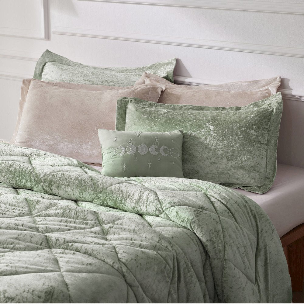Felicia Velvet Comforter Set with Throw Pillow in Green Color