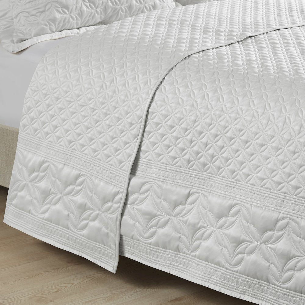 3 Piece Grey Quilt Set