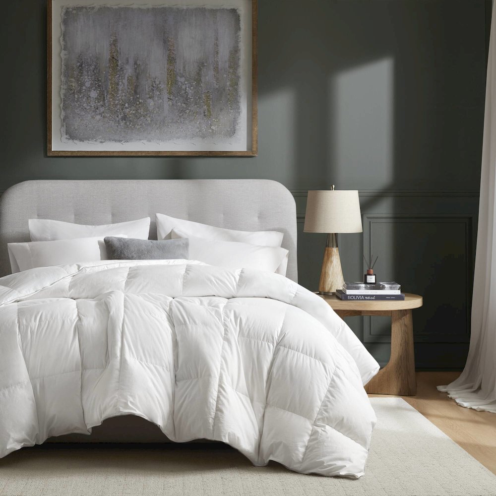 100% Cotton Shell Comforter, White color