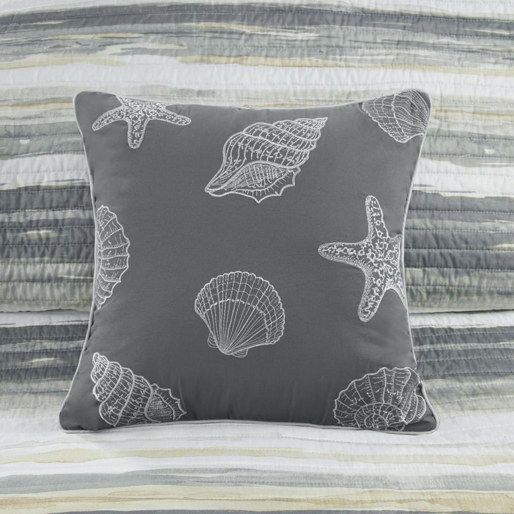 6 Piece Printed Quilt Set with Throw Pillows