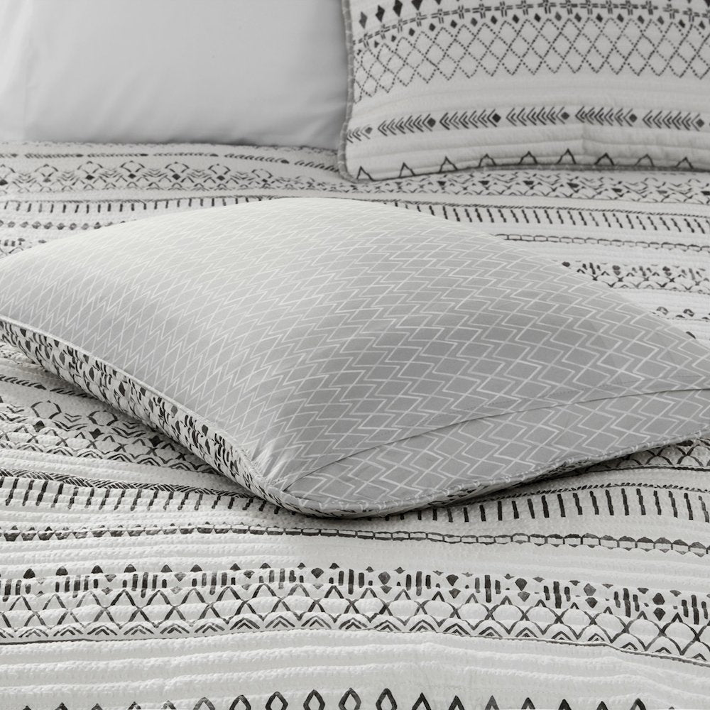 3 Piece Printed Microfiber Seersucker Quilt Set