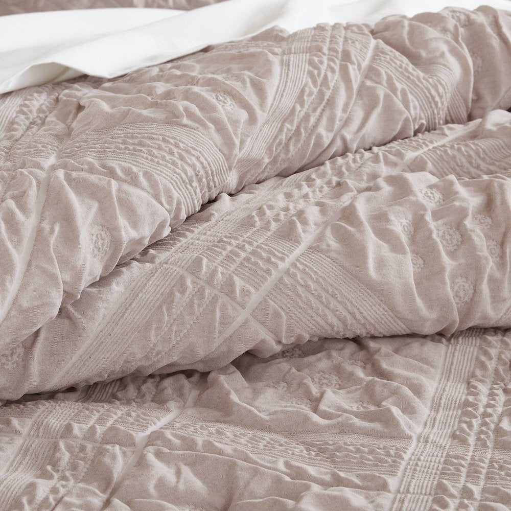 Mona 5 Piece Sculpted jacquard comforter set, Pink color