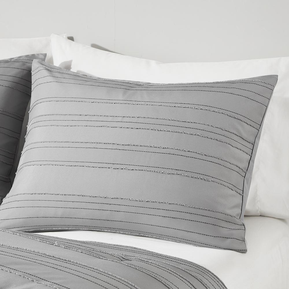 Cationic Dyed Clip Jacquard Comforter Set with Throw Pillow